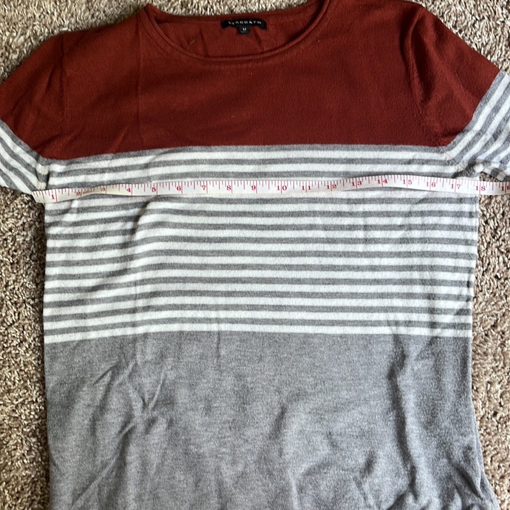Sweater - Picture 5 of 6